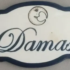 Placa señalamiento dama